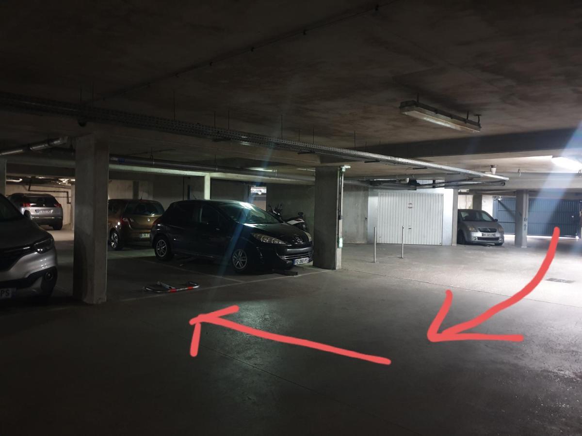Escale Affaires Dugny-bourget *